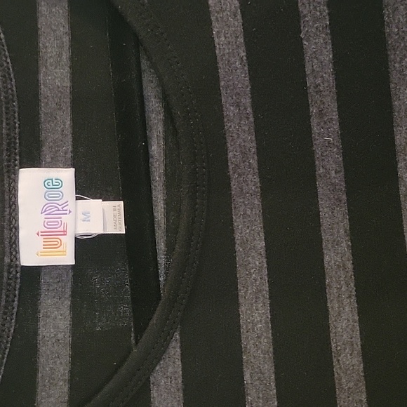 2 Irma Tops - Picture 5 of 7